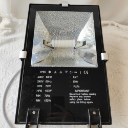 Outdoor waterproof energy-saving lamp Outdoor waterproof energy-saving lamp
