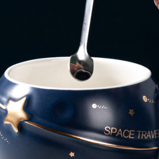 Cute Astronaut Mug With Lid And Spoon image