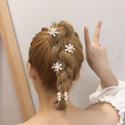 Decorative Bling Hair Accessories Pearl Hair Claw Clip in A Flower Shape 4PCs