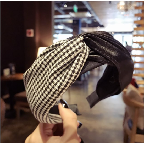Black and white checkered bow headband image